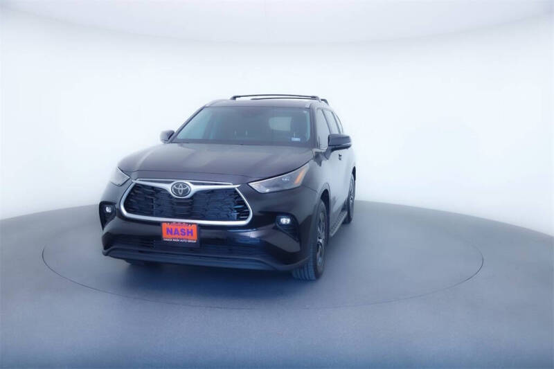 2024 Toyota Highlander LE