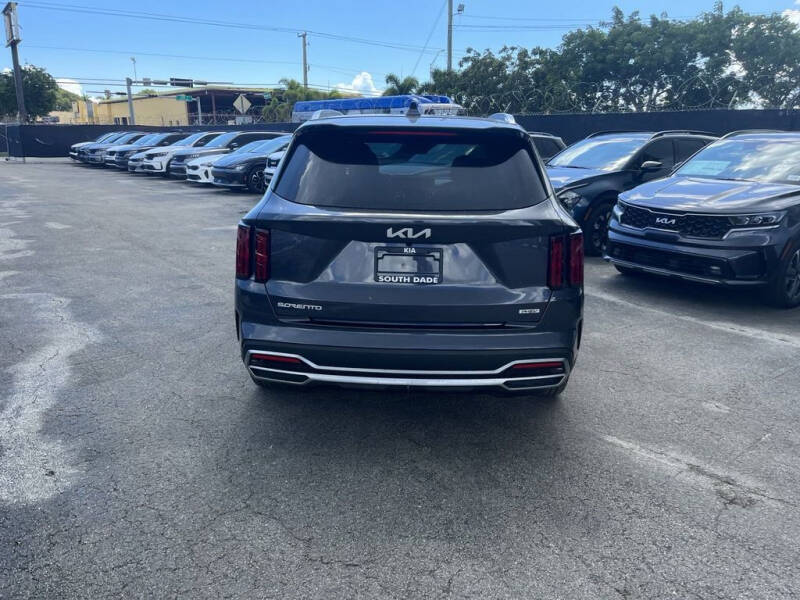 2023 Kia Sorento Plug-In Hybrid SX Prestige