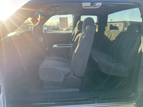 2003 Chevrolet Silverado 1500 LS