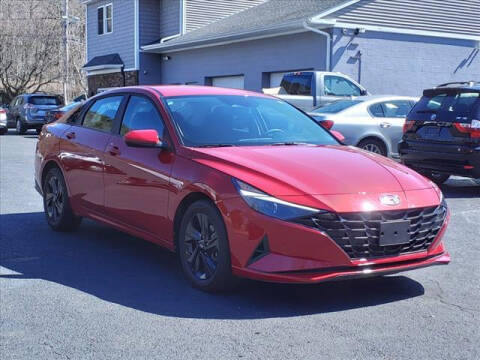 2022 Hyundai Elantra for sale at Canton Auto Exchange in Canton CT
