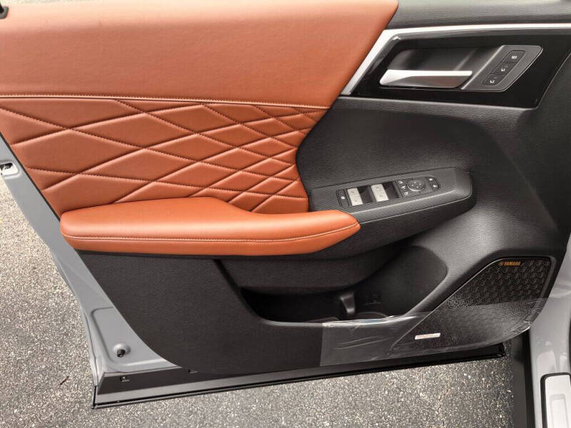 2026 Mitsubishi Outlander PHEV
