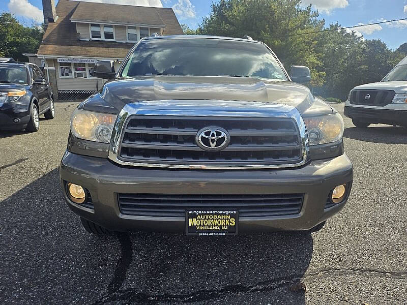 2017 Toyota Sequoia SR5