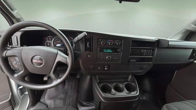 2024 GMC Savana 2500