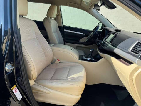 2019 Toyota Highlander LE Plus