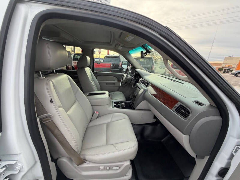 2013 GMC Yukon XL SLT 2500