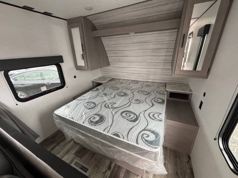 2024 Coleman COLEMAN LANTERN