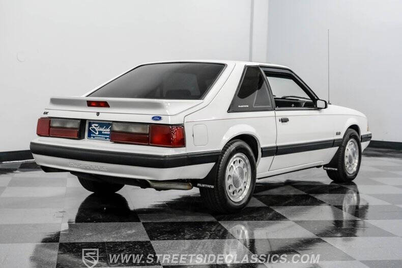 1990 Ford Mustang LX 5.0