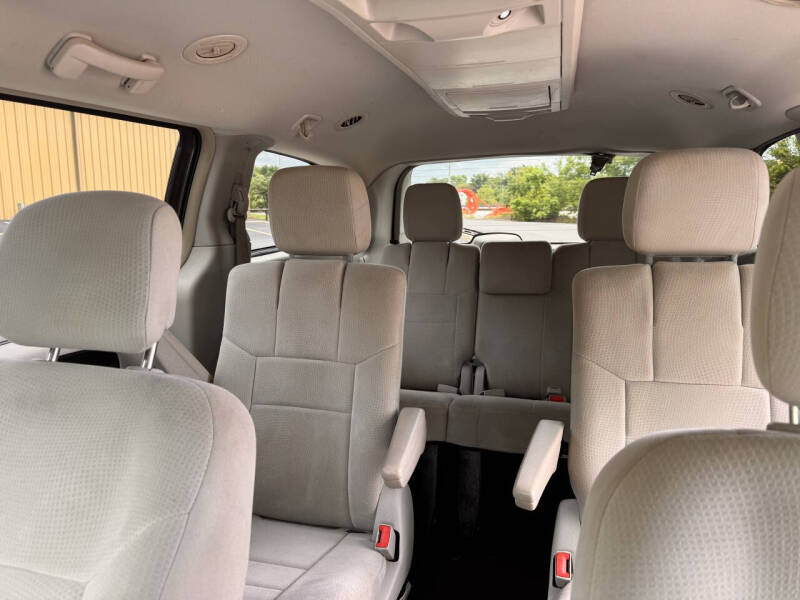 2011 Dodge Grand Caravan Crew