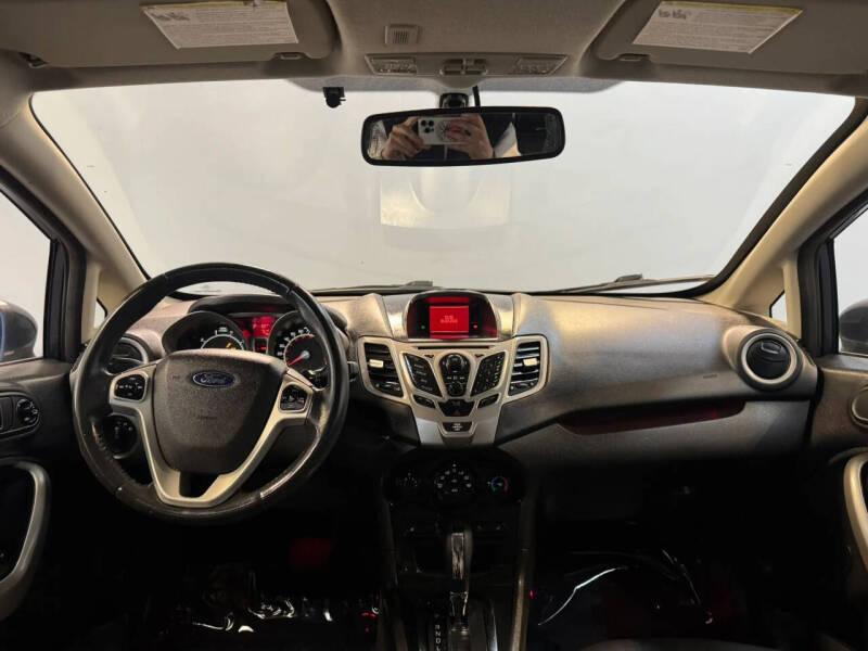 2012 Ford Fiesta SES