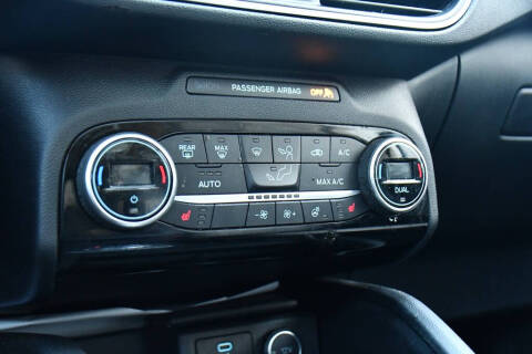 2021 Ford Escape Titanium