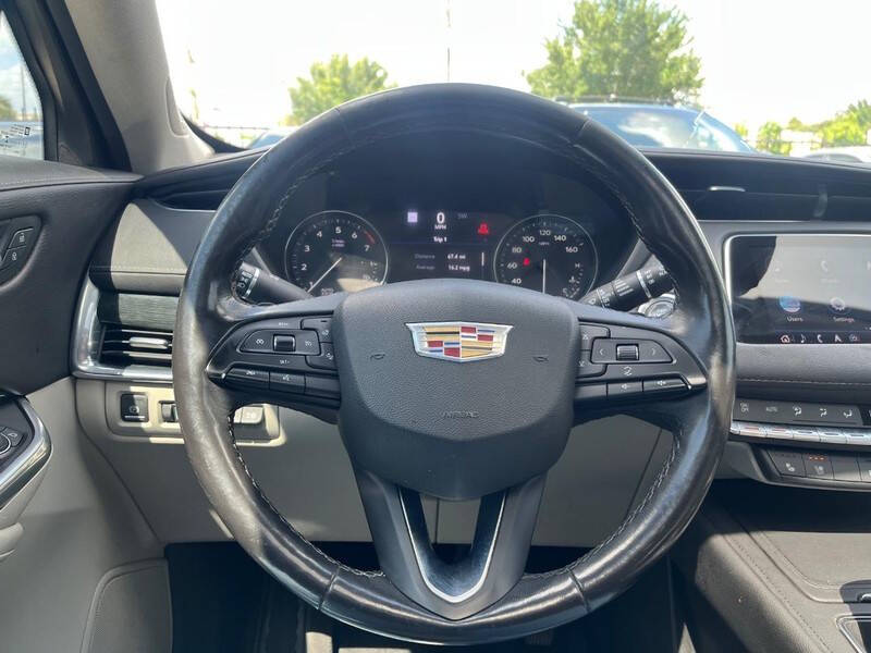 2019 Cadillac XT4 Premium Luxury
