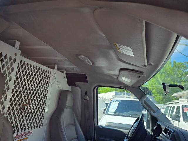 2011 Ford E-Series E-350 SD