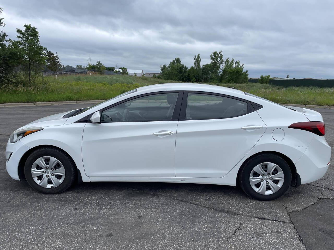 2016 Hyundai ELANTRA for sale at Twin Cities Auctions in Elk River, MN