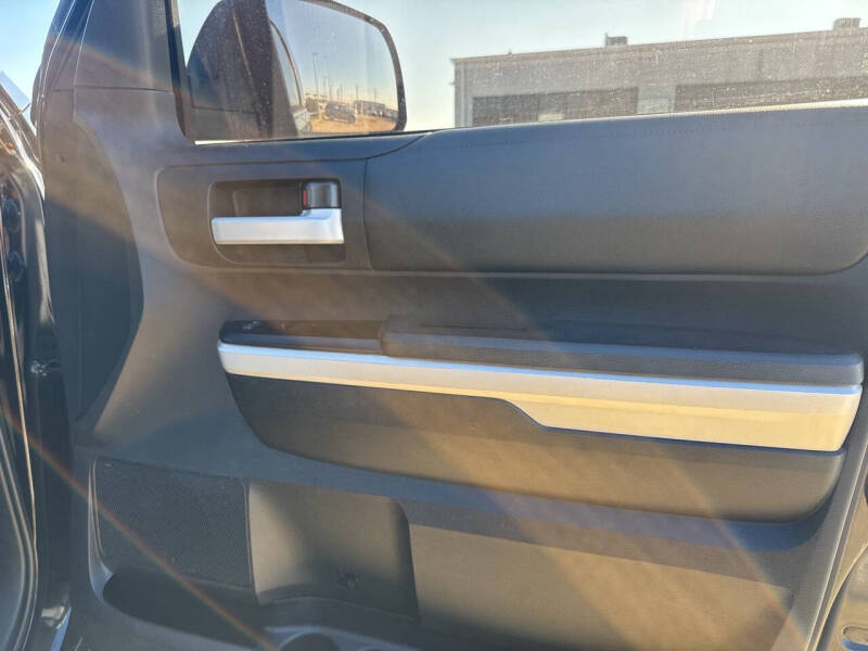 2014 Toyota Tundra SR5