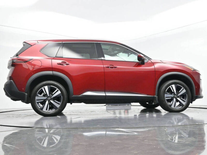 2022 Nissan Rogue SL