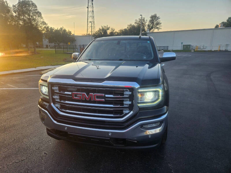 2017 GMC Sierra 1500 SLT photo 9