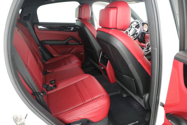 2021 Porsche Cayenne Coupe