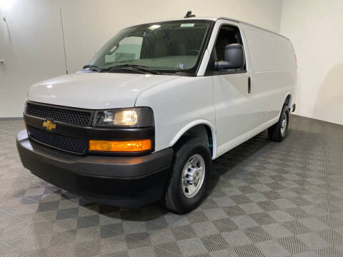 2025 Chevrolet Express 2500