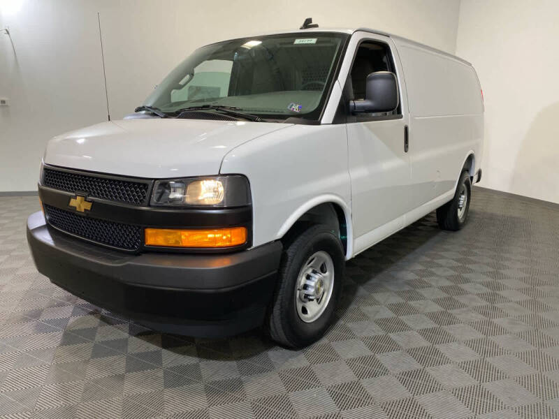2025 Chevrolet Express 2500