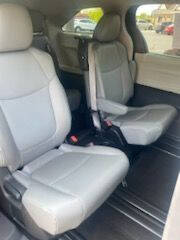 2022 Toyota Sienna XLE 8-Passenger