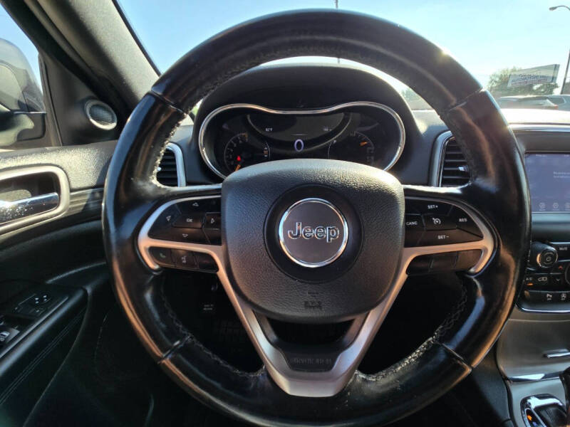 2019 Jeep Grand Cherokee Laredo