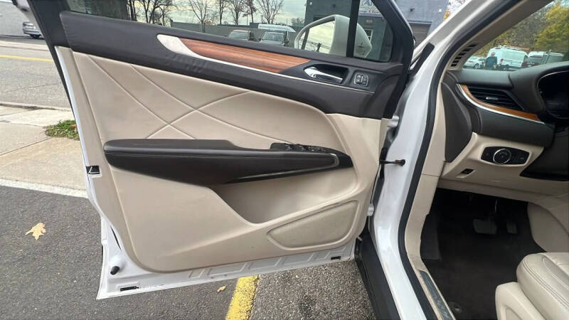 2017 Lincoln MKC Select