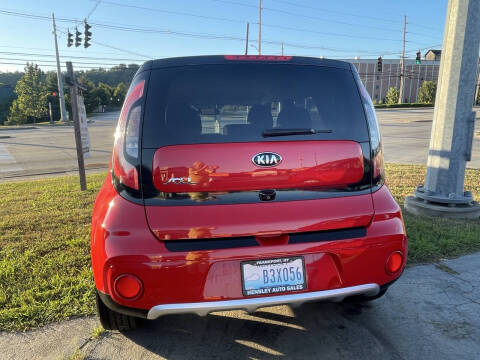 2017 Kia Soul +