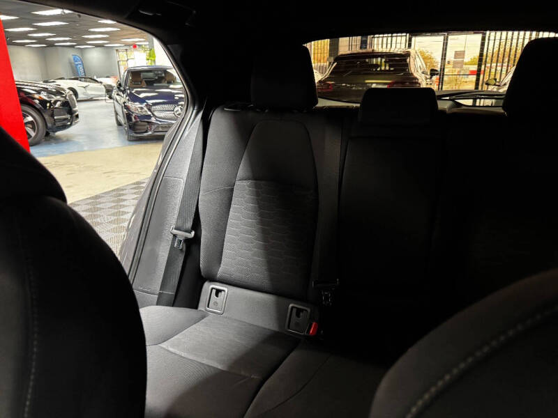 2024 Toyota Corolla Hatchback SE