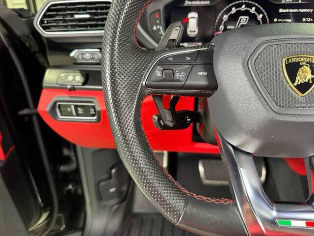 2022 Lamborghini Urus