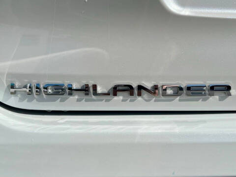 2024 Toyota Highlander XLE