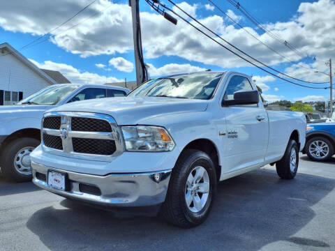 2018 RAM 1500 SLT
