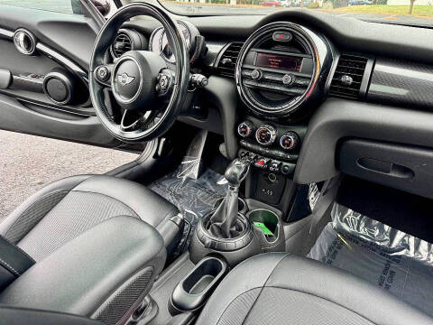 2015 MINI Hardtop 2 Door Cooper