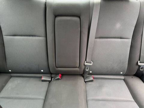 2011 Mazda MAZDA3 i Touring