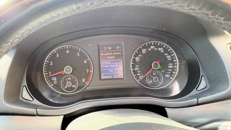 2015 Volkswagen Passat 1.8T SE