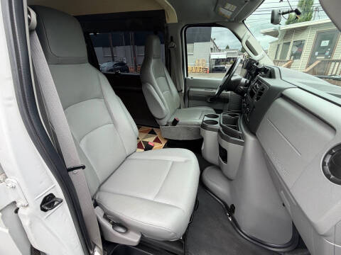 2014 Ford E-Series E-250