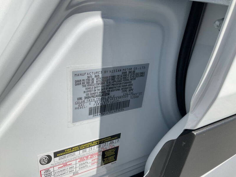 2025 Nissan Kicks SV