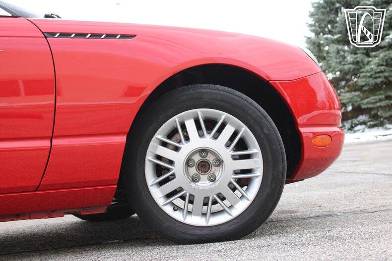 2002 Ford Thunderbird Deluxe