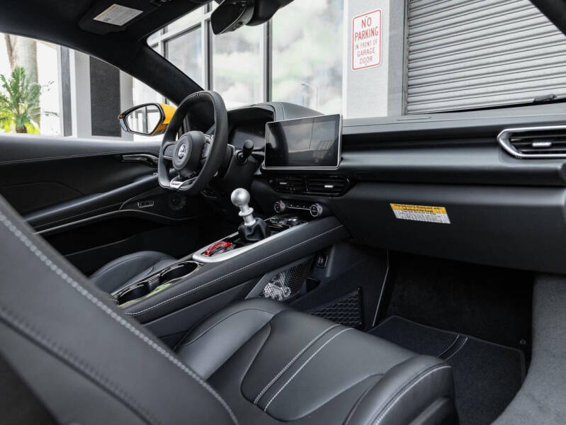 2025 Lotus Emira V6 Base