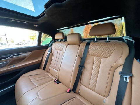 2018 BMW 7 Series 750i