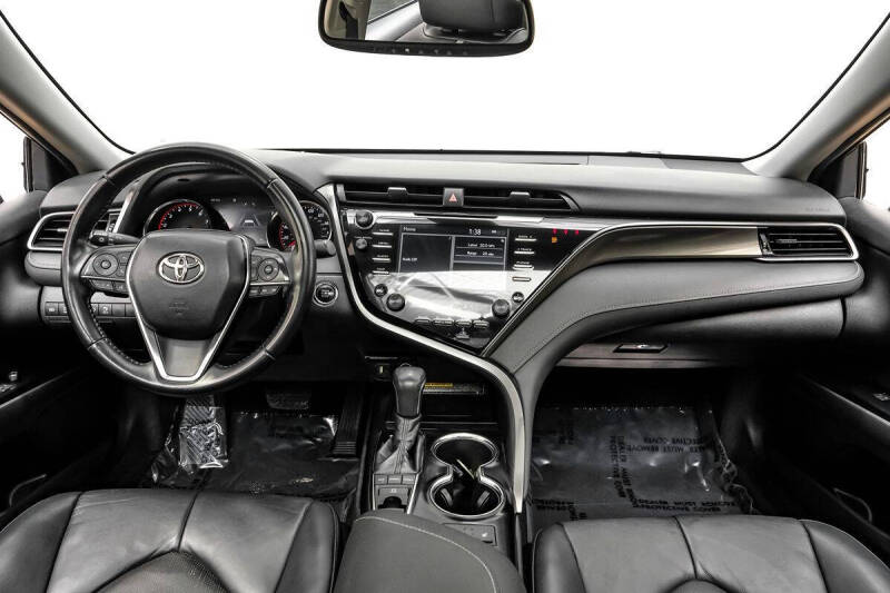 2019 Toyota Camry XSE