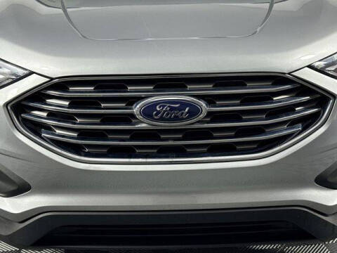 2020 Ford Edge SE