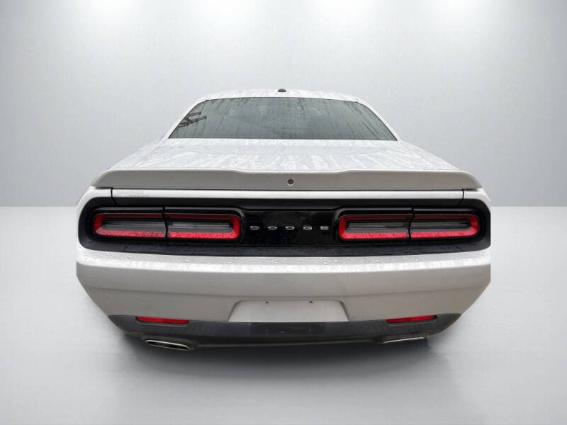 2020 Dodge Challenger SXT