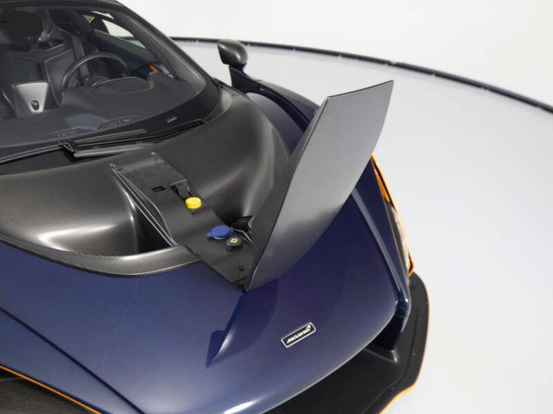 2019 McLaren Senna
