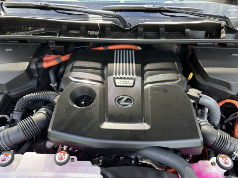 2026 Lexus LX 700h Luxury