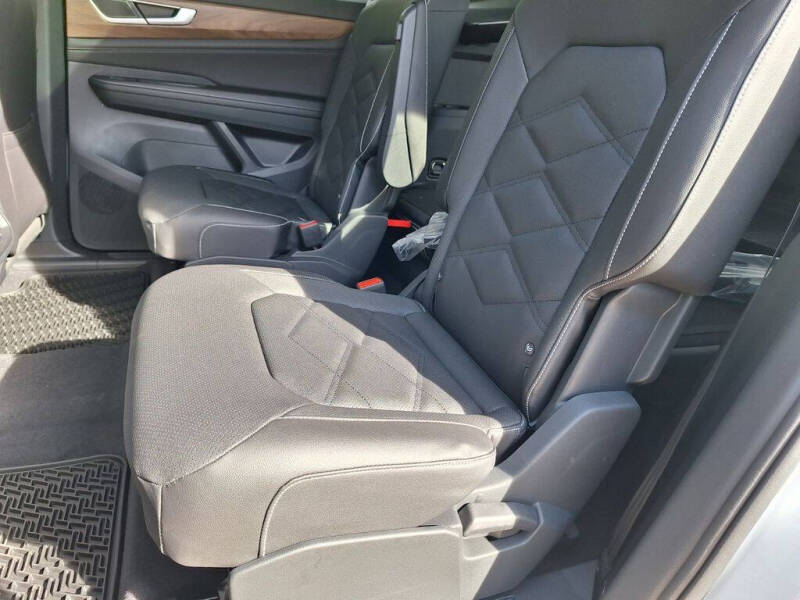 2026 Volkswagen Atlas SE