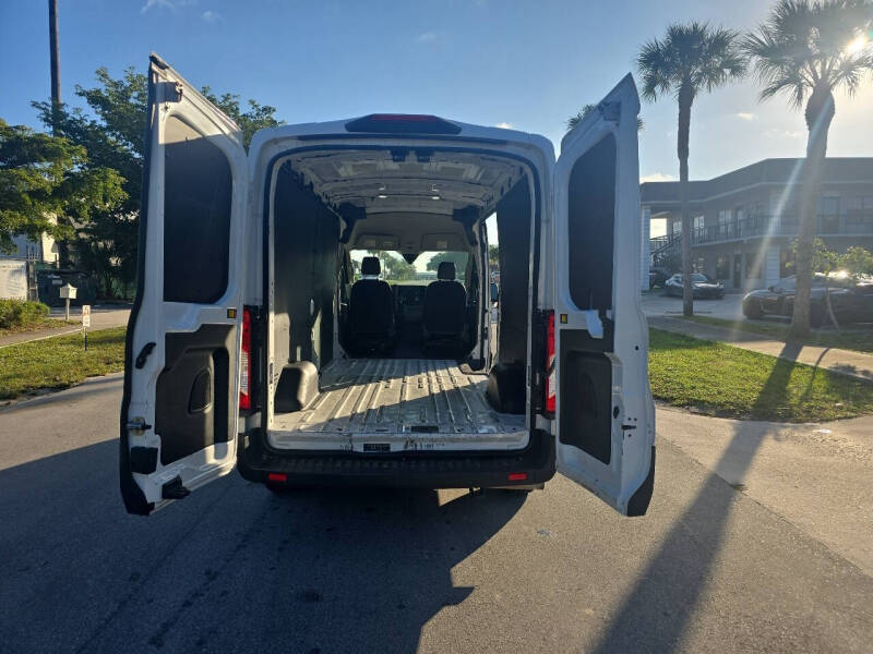 2023 Ford Transit 250