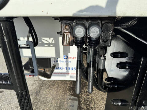 2017 Freightliner M2 106