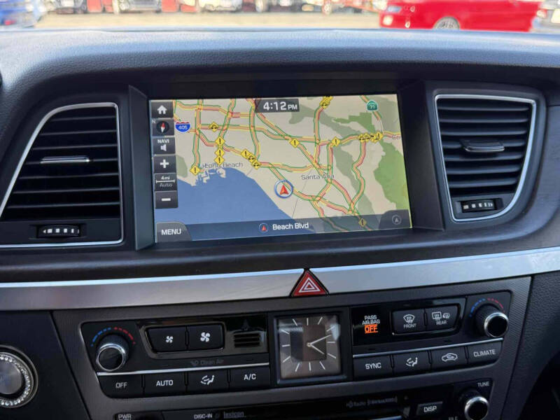 2016 Hyundai Genesis