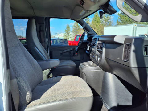 2024 Chevrolet Express LT 3500