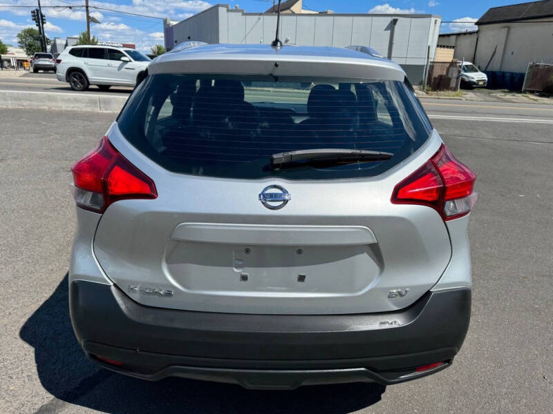 2019 Nissan Kicks SV